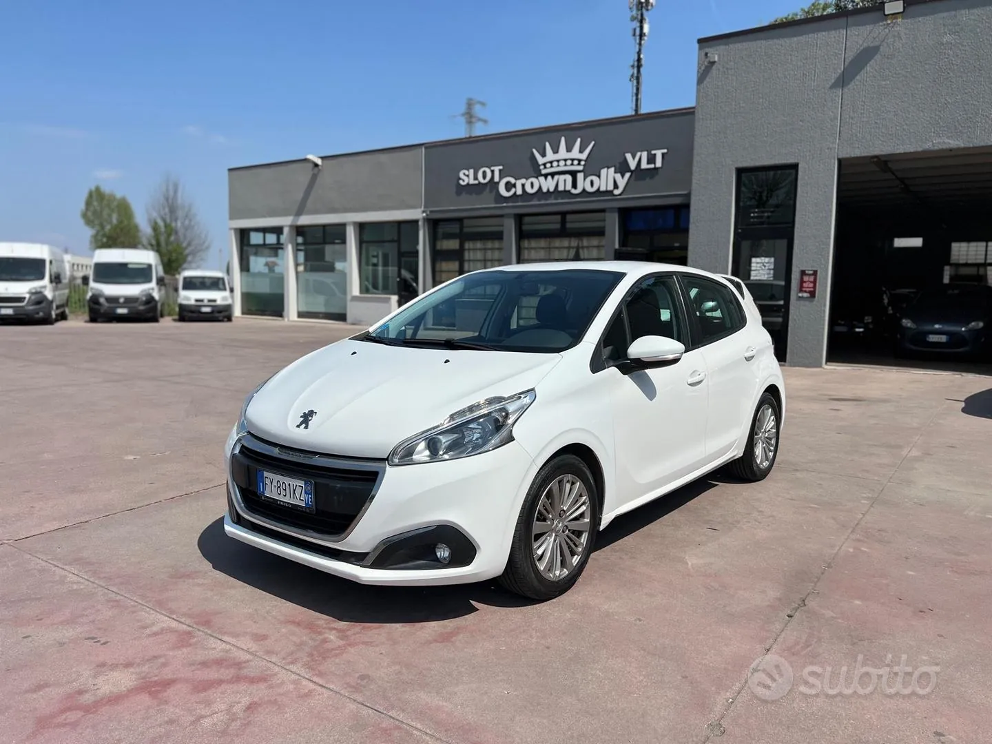 Peugeot 208