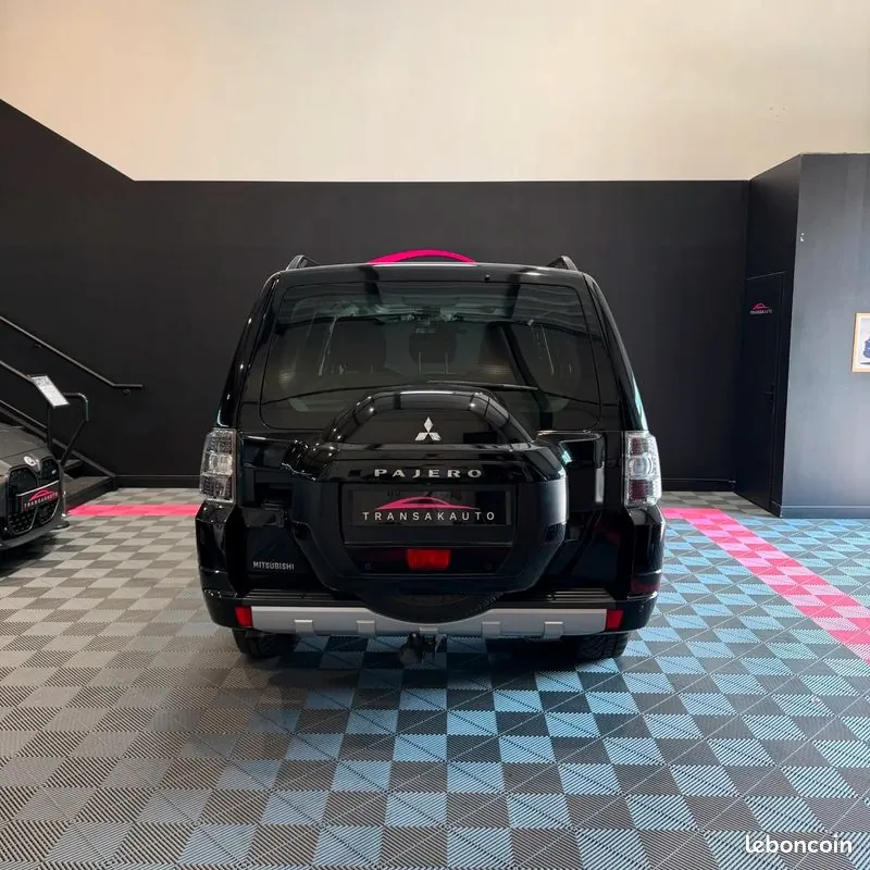 Mitsubishi Pajero 2016 photo 5