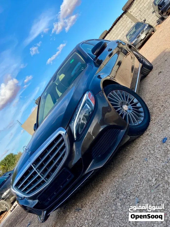 Mercedes-Benz C-Class 2017 photo 2