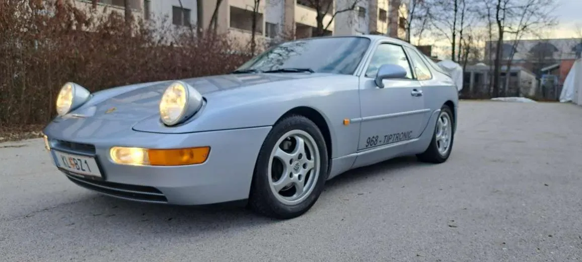 Porsche 968