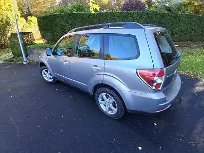 Subaru Forester 2010 photo 3