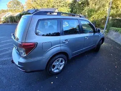Subaru Forester 2010 photo 4