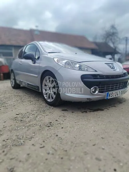 Peugeot 207 2007 photo 4