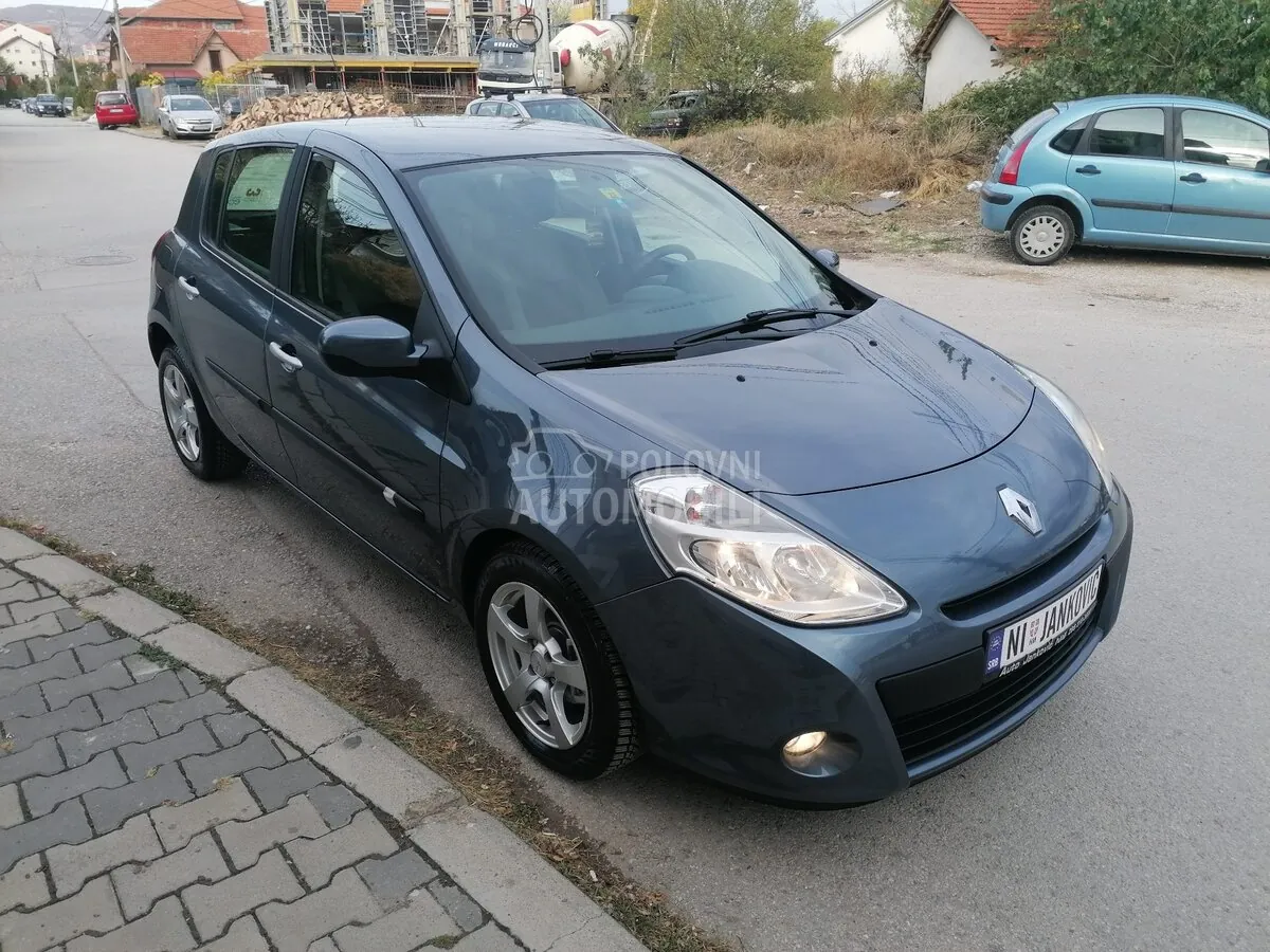 Renault Clio 2011 photo 5