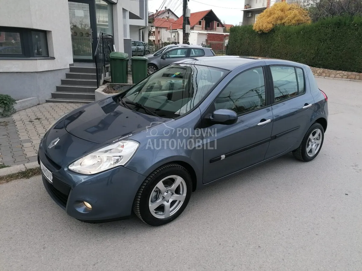 Renault Clio 2011 photo 3