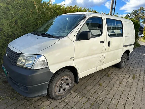 Toyota Hiace 2008 photo 4