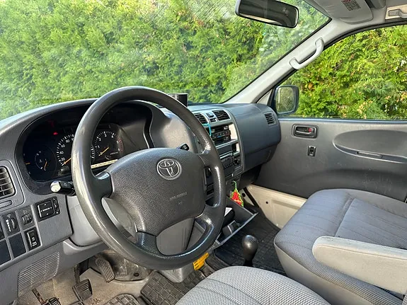 Toyota Hiace 2008 photo 5