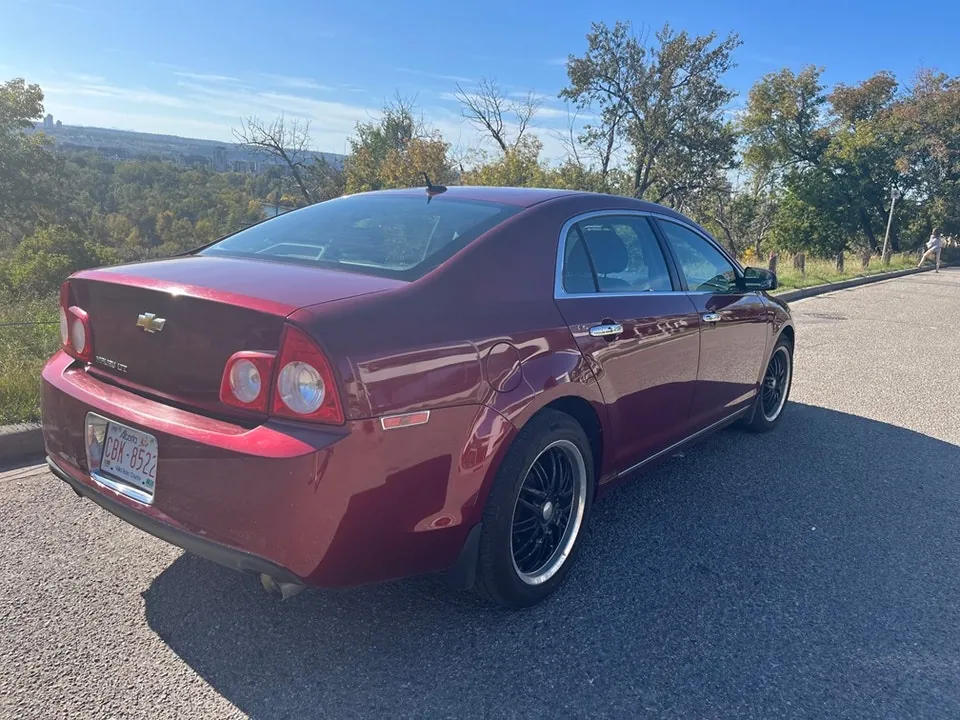 Chevrolet Malibu 2010 photo 3