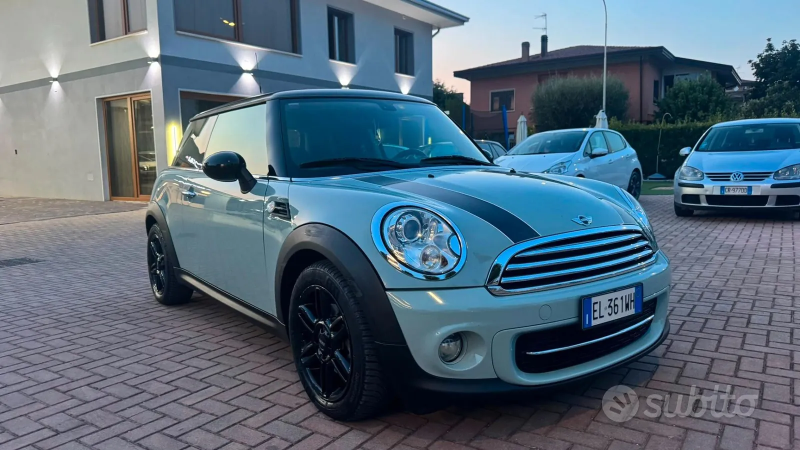 Mini Cooper D 2012 photo 2