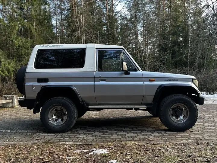 Toyota Land Cruiser 1992 photo 3