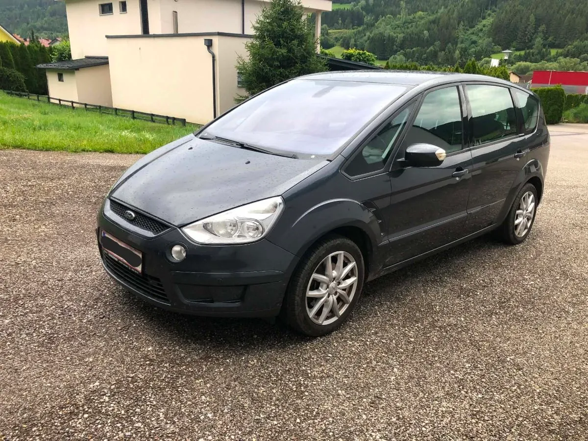 Ford S-Max 2010 photo 2