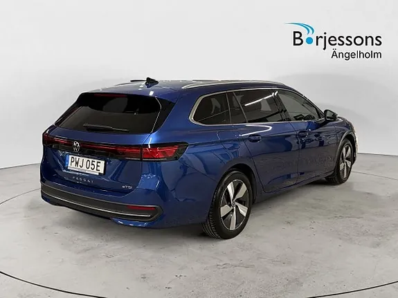 Volkswagen Passat 2025 photo 3