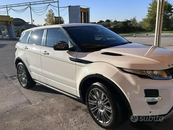 Land Rover Range Rover Evoque 2015 photo 3