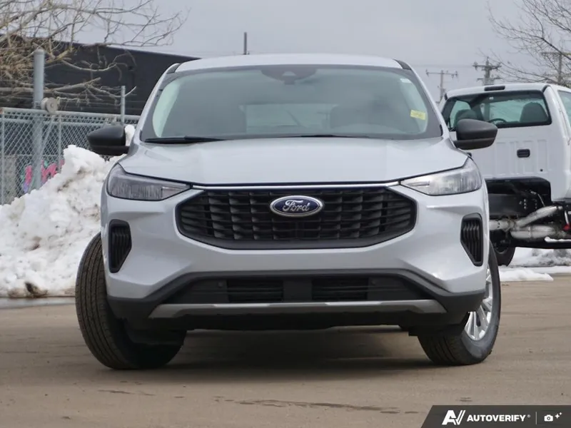 Ford Escape 2025 photo 2