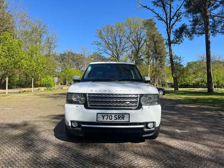 Land Rover Range Rover 2012 photo 2