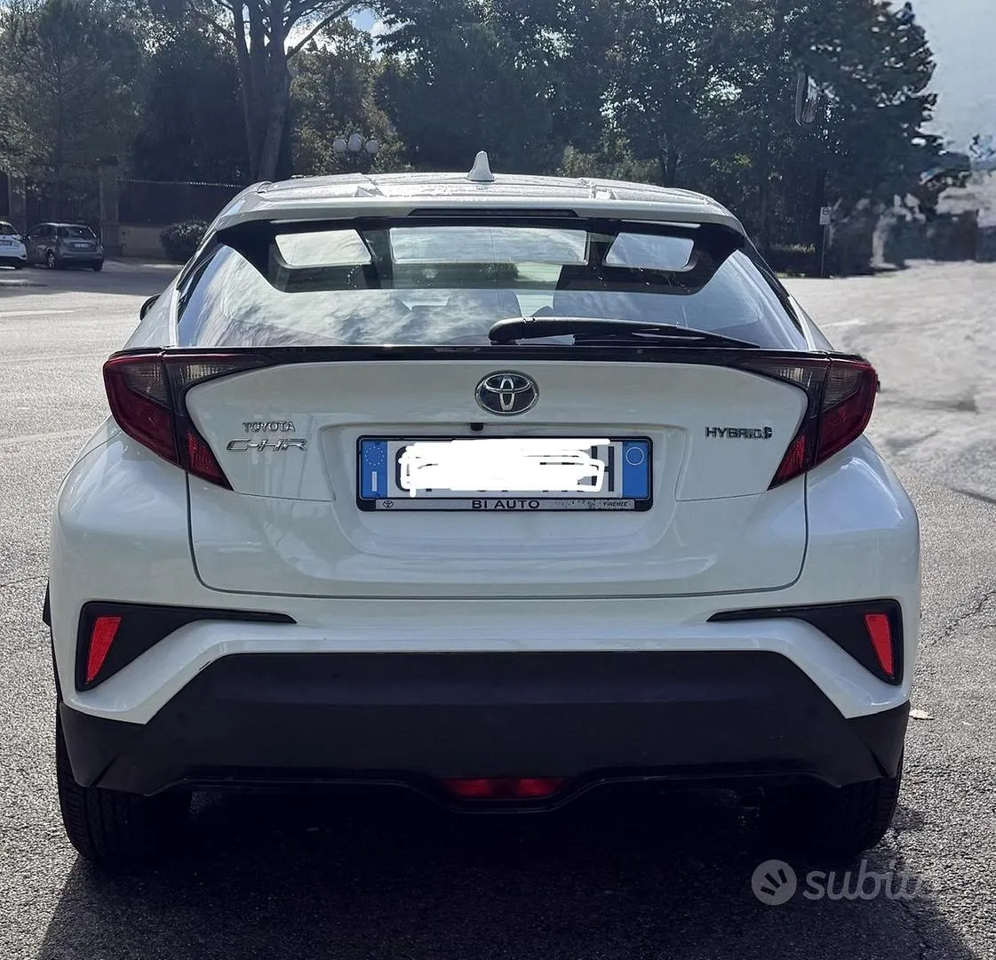 Toyota C-Hr 2021 photo 3