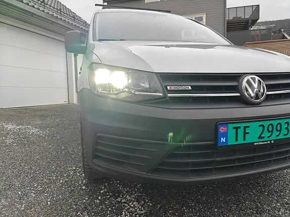 Volkswagen Caddy Maxi 2016 photo 2