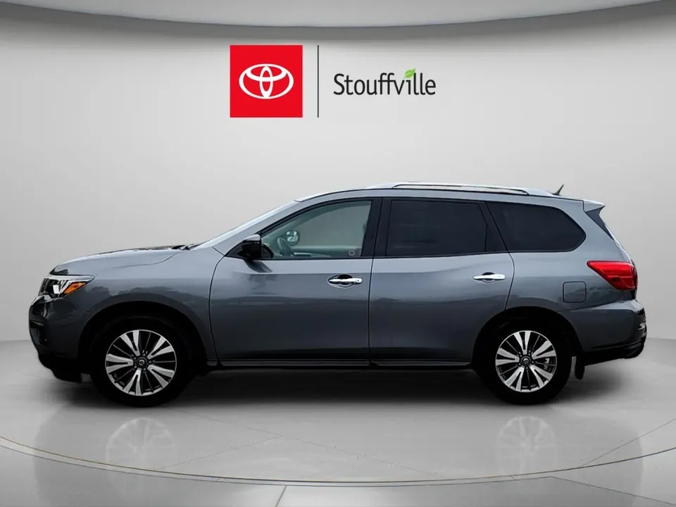 Nissan Pathfinder 2018 photo 2
