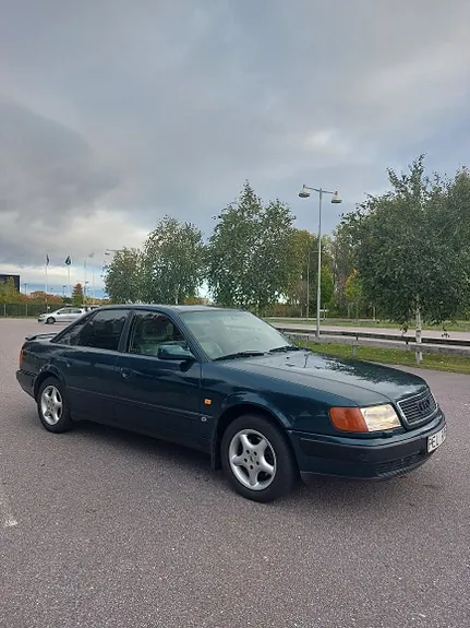 Audi 100 1993 photo 2
