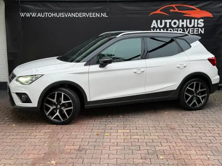 Seat Arona 2019 photo 3
