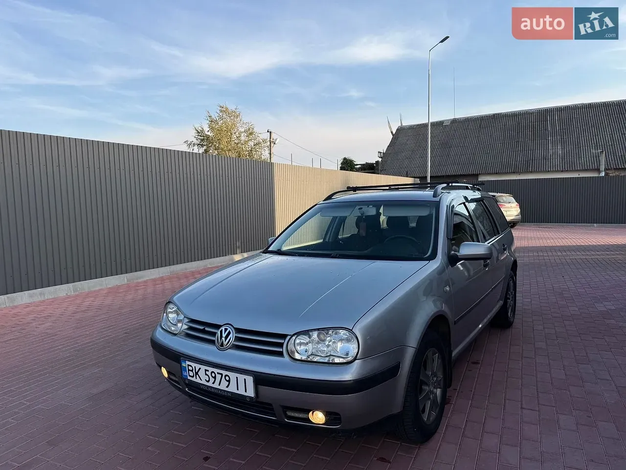 Volkswagen Golf 2004 photo 2