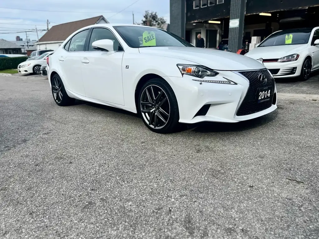Lexus Is 2014 photo 4