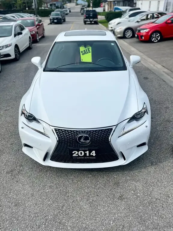 Lexus Is 2014 photo 3