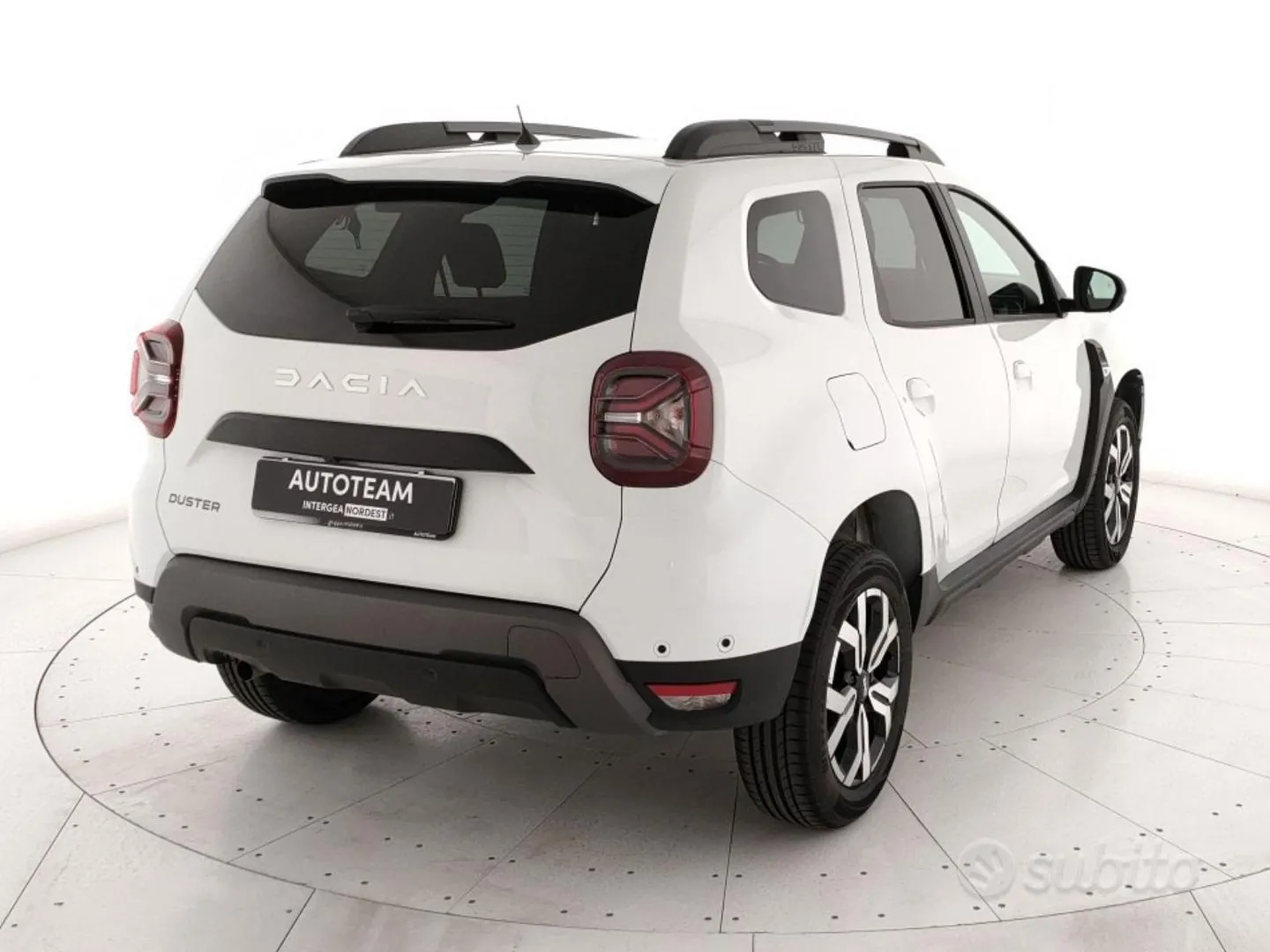 Dacia Duster 2023 photo 3