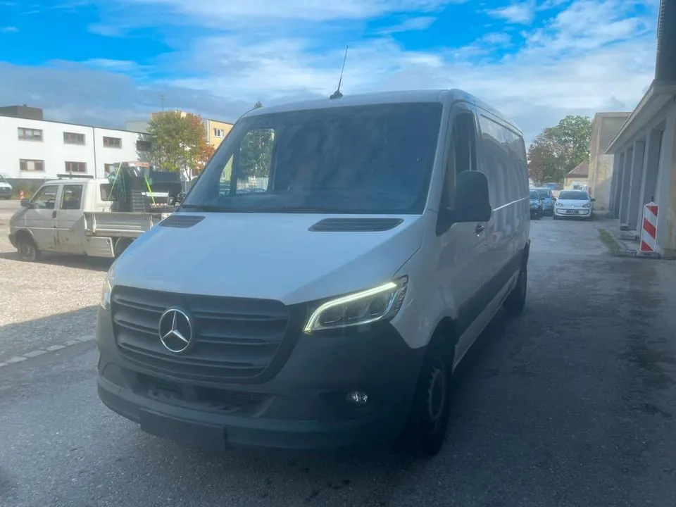 Mercedes-Benz Sprinter