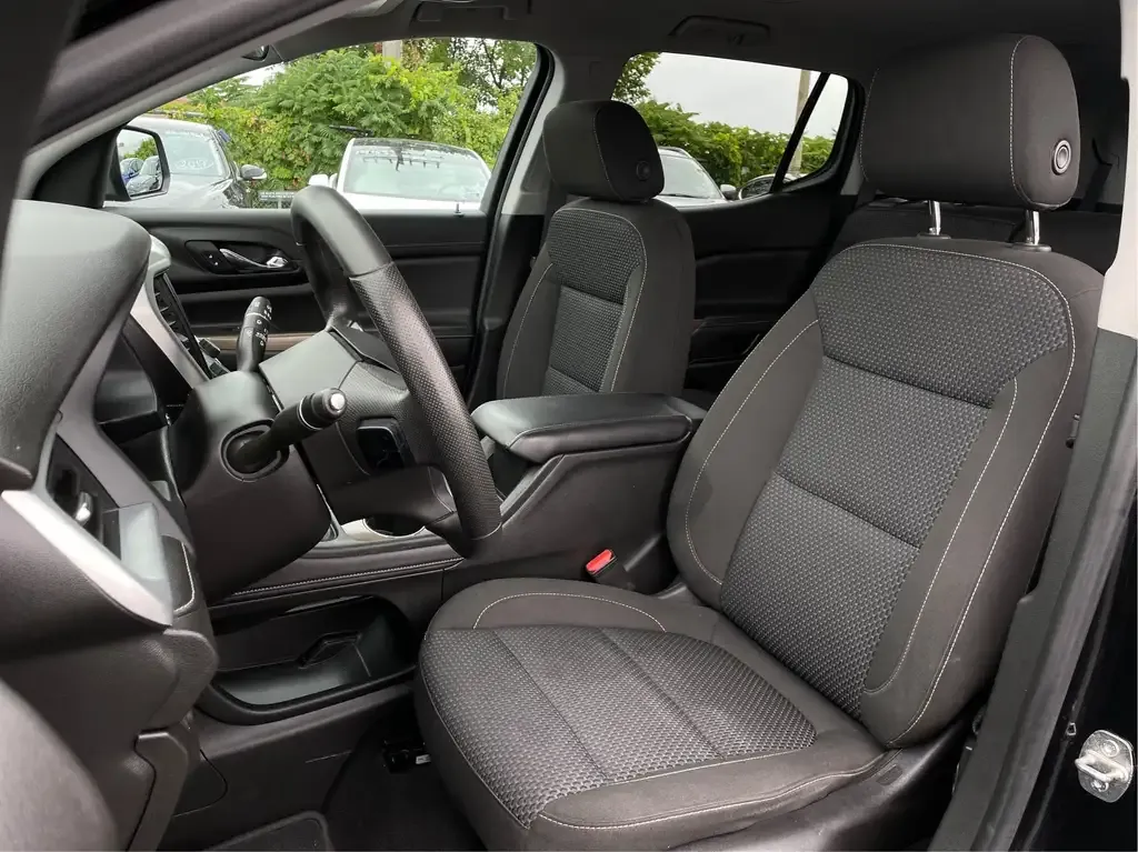 GMC Acadia 2021 photo 3