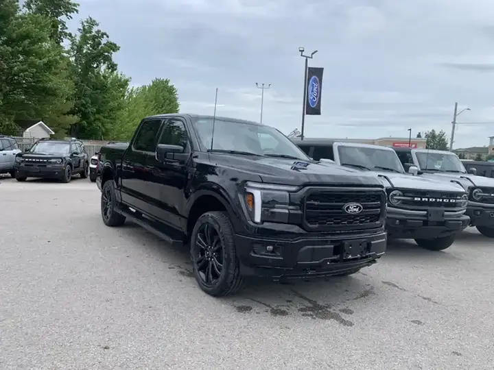 Ford F-150 2026 photo 3