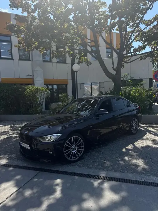 BMW 330D 2013 photo 3
