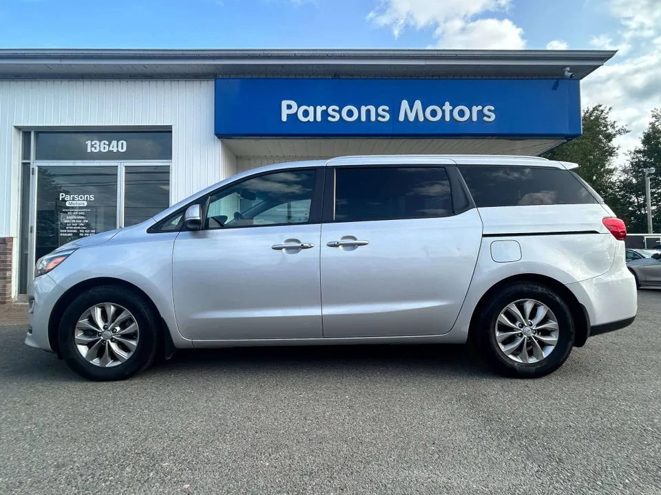 Kia Sedona 2019 photo 2