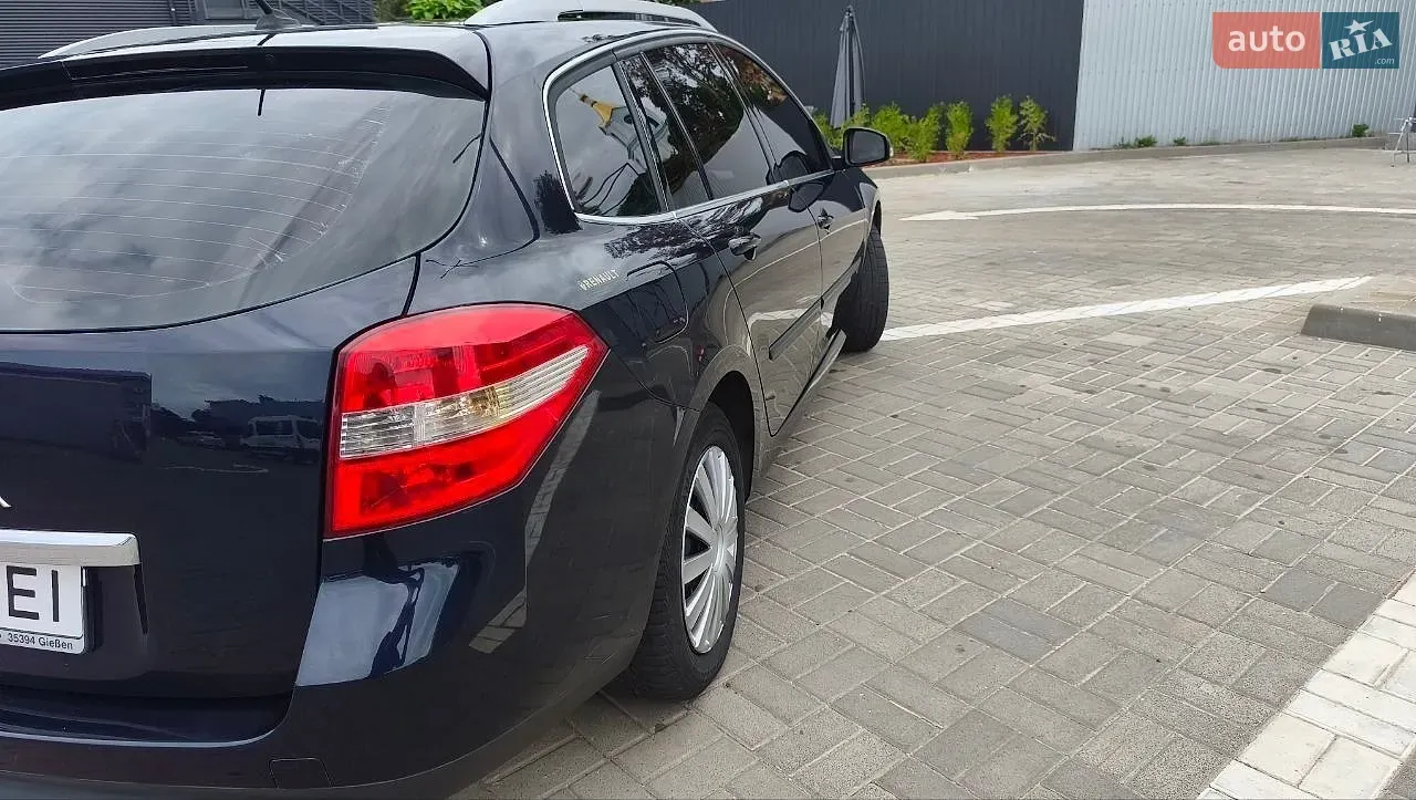 Renault Laguna 2008 photo 4