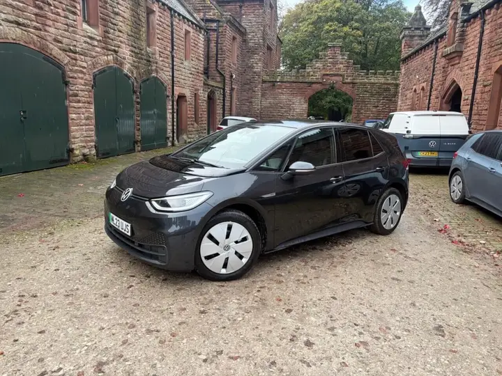 Volkswagen Id.3 2023 photo 3