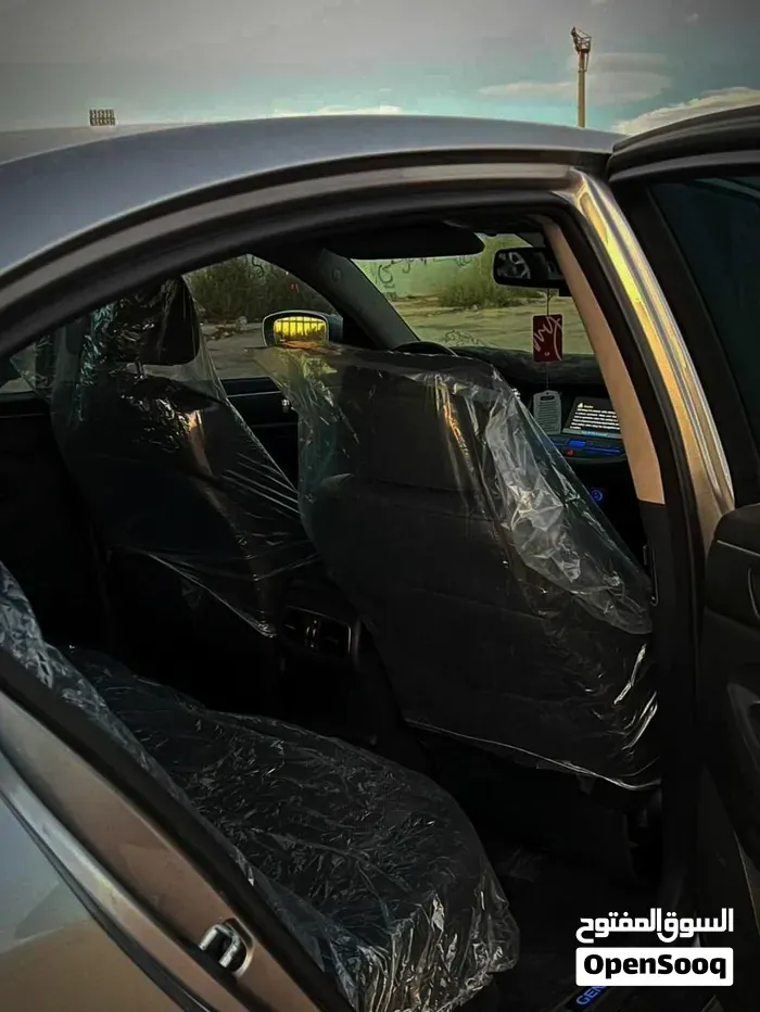 Genesis G80 2014 photo 4
