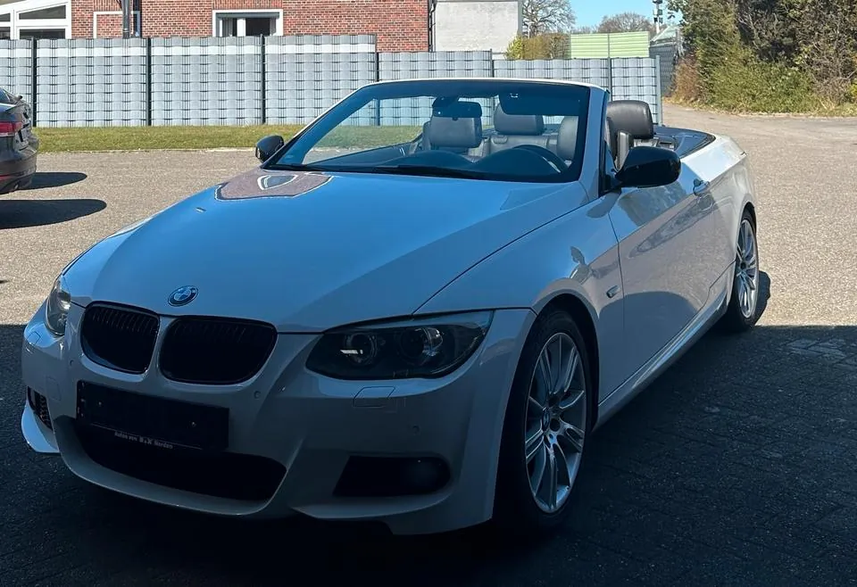 BMW E93