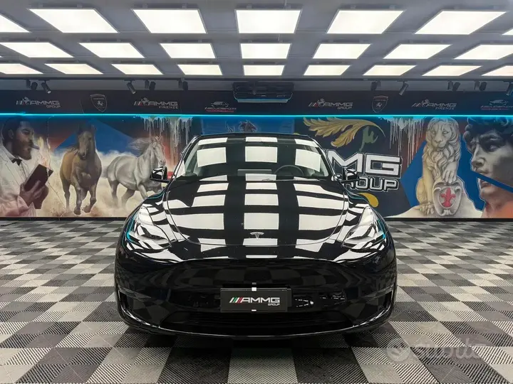 Tesla Model Y 2023 photo 2