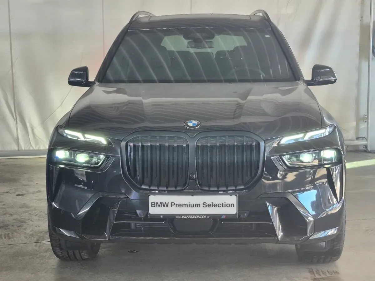 BMW X7 2026 photo 2