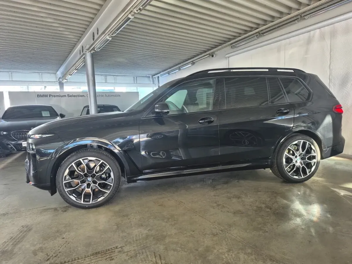BMW X7 2026 photo 3