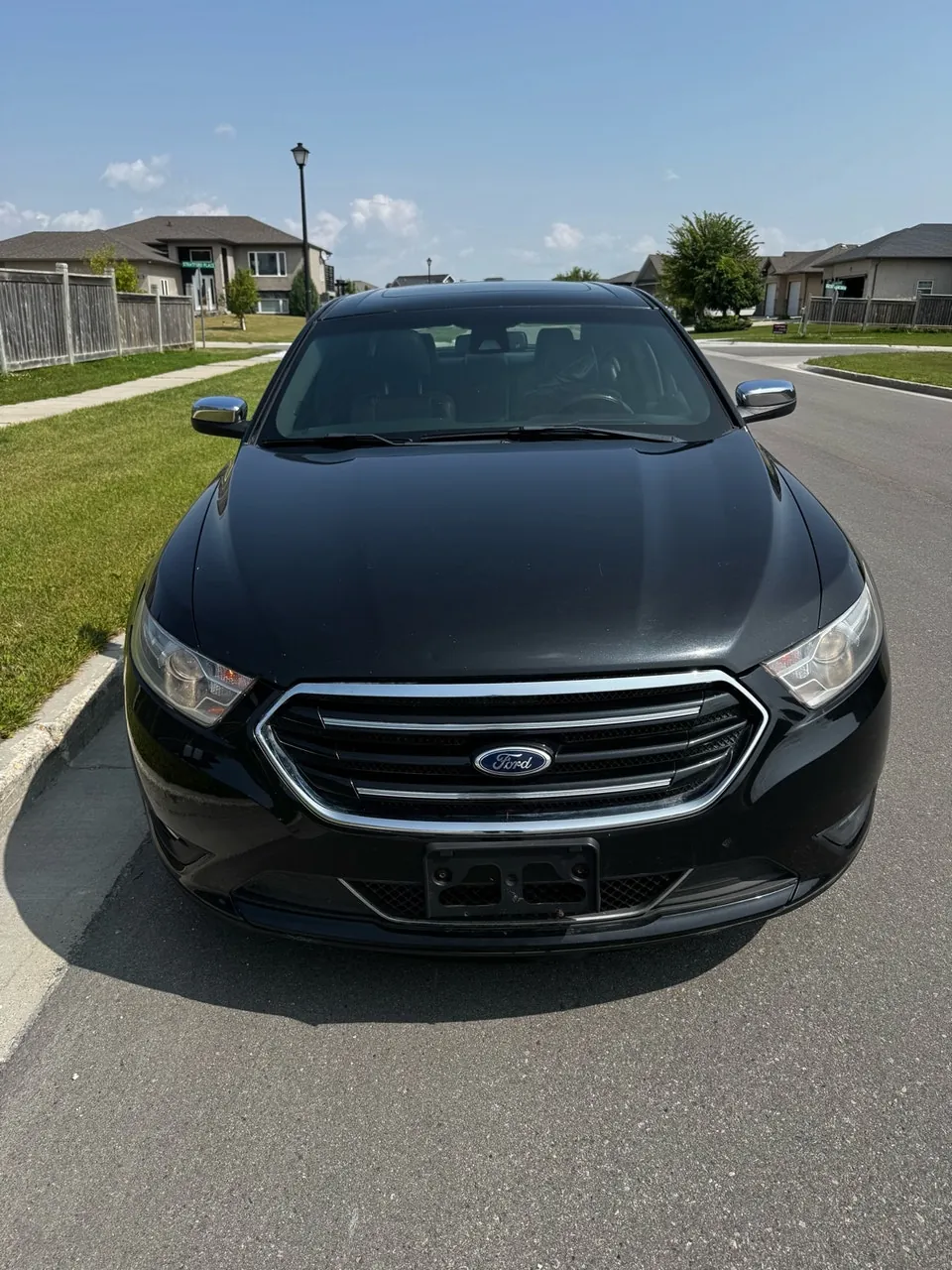 Ford Taurus 2013 photo 2