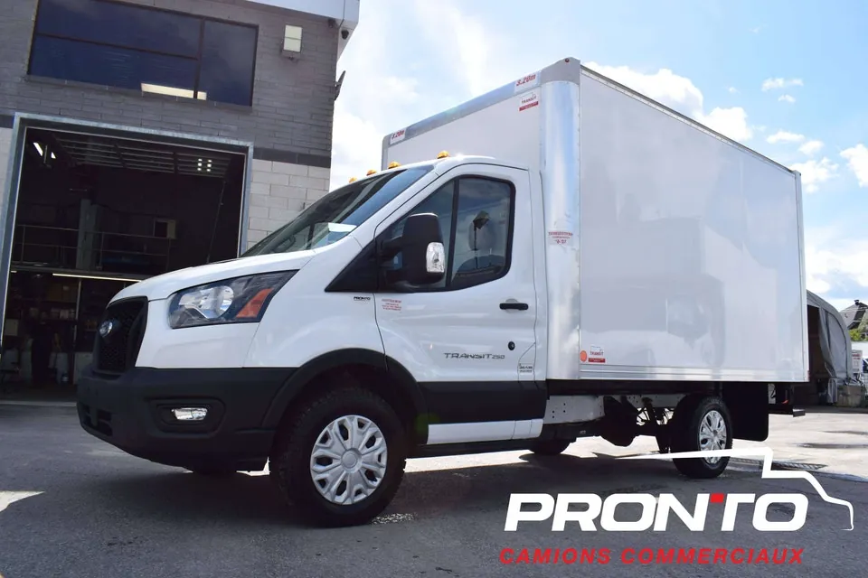 Ford Transit 2023 photo 3