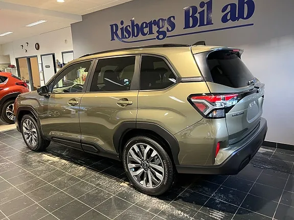 Subaru Forester 2025 photo 4