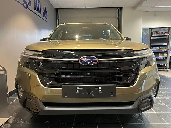 Subaru Forester 2025 photo 2