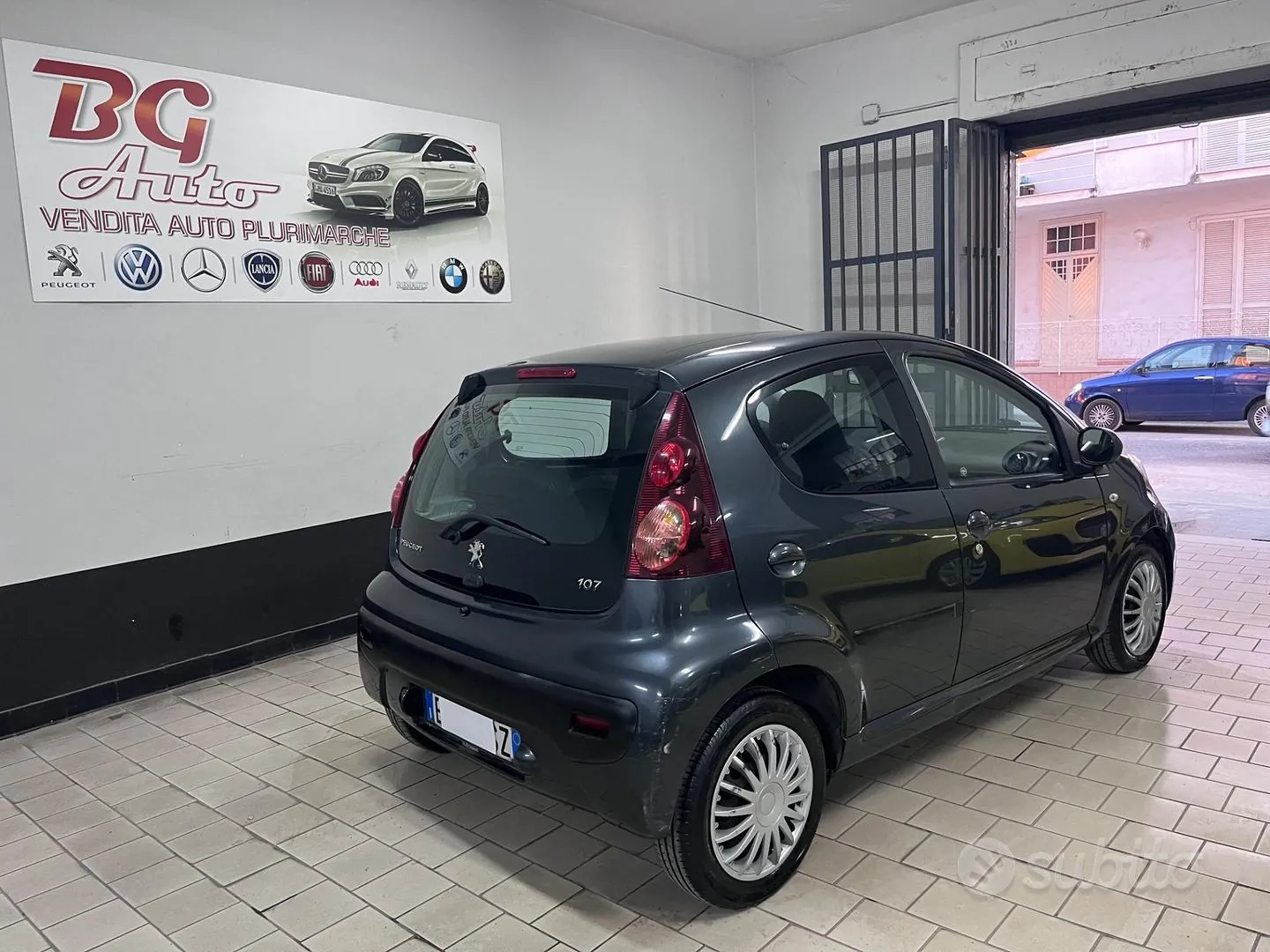 Peugeot 107 2012 photo 2