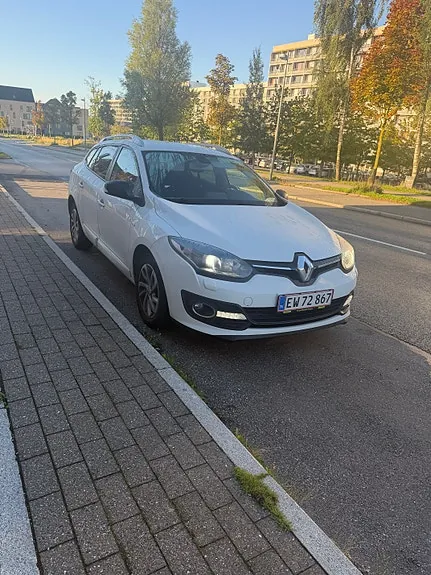 Renault Megane 2014 photo 2