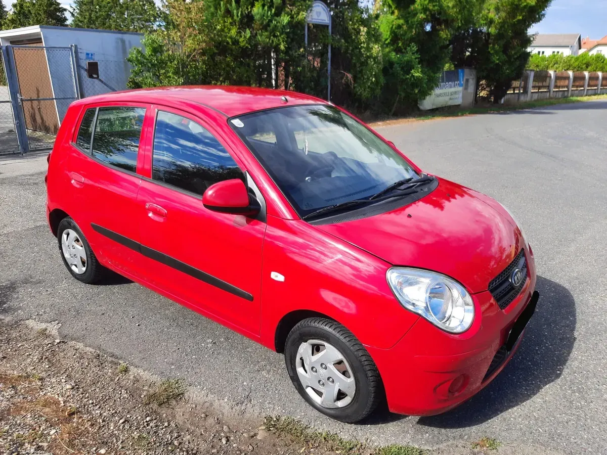Kia Picanto 2010 photo 2