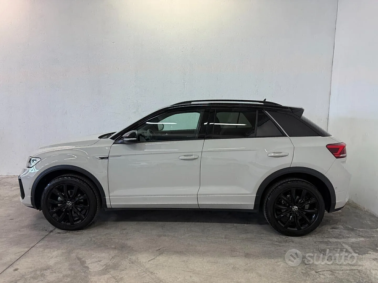 Volkswagen T-Roc 2024 photo 2