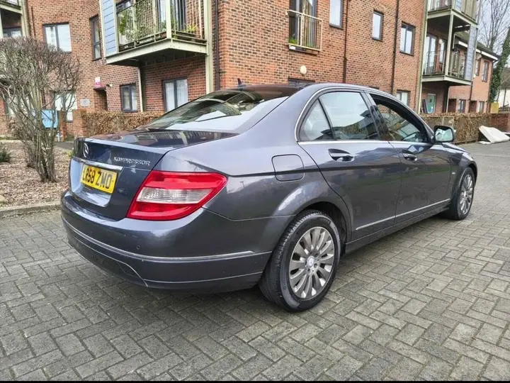 Mercedes-Benz C-Class 2008 photo 4