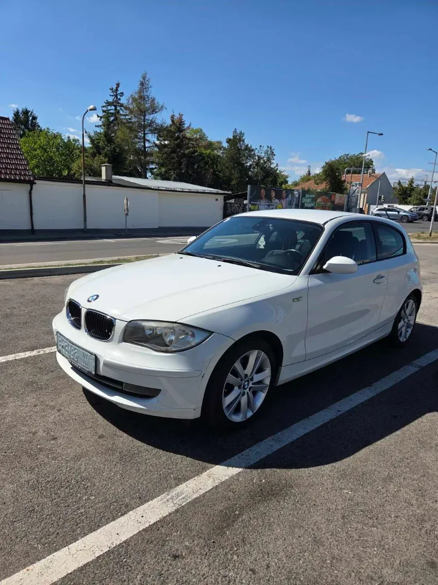BMW 1 Series 2009 photo 3